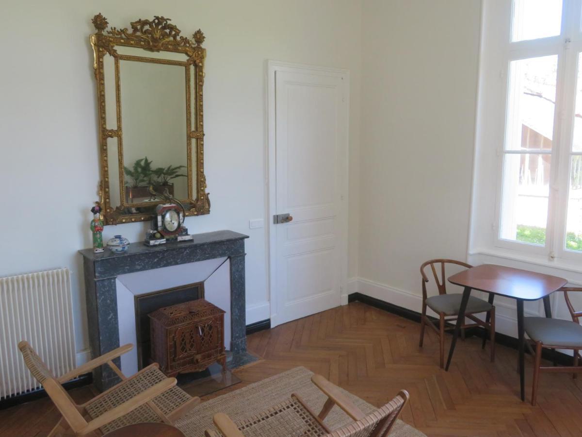 Villa Paignon Montbron Exterior photo